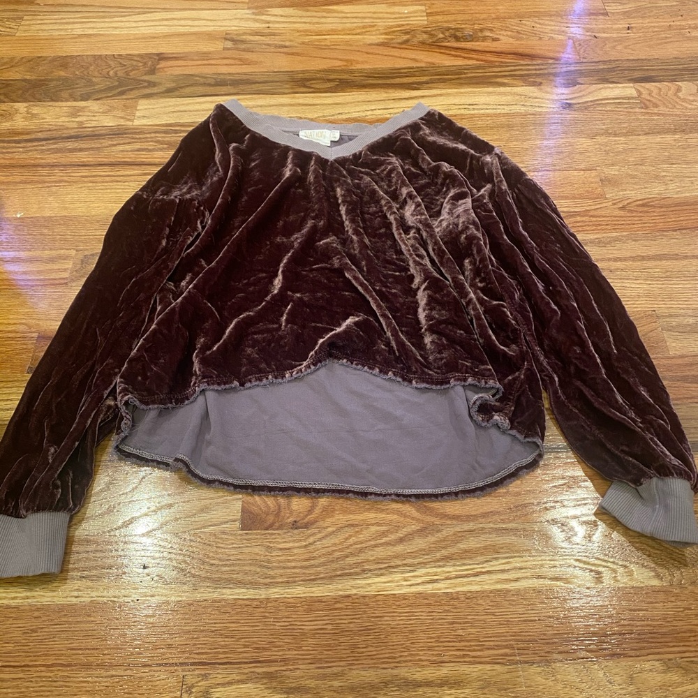 Long sleeve velvet shirt
